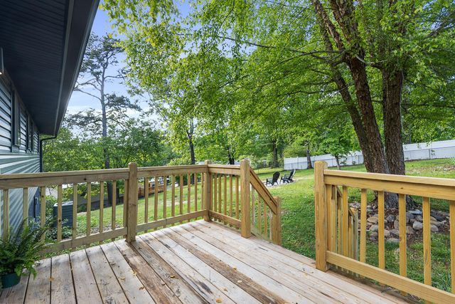 47 Crabtree Road, Rossville, GA 30741