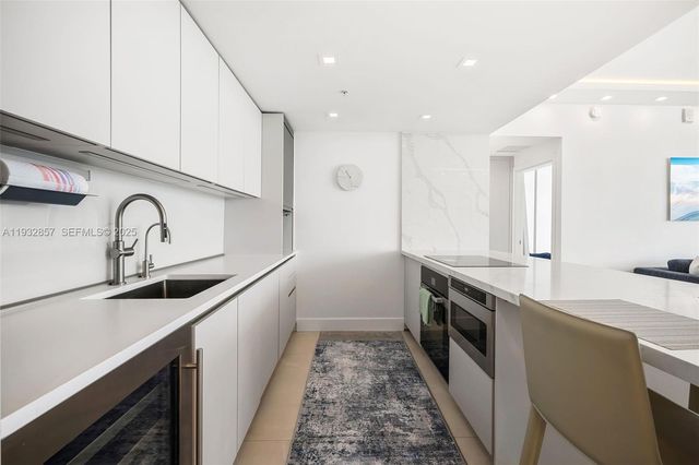 6899 Collins Avenue 1001, Miami Beach, FL 33141