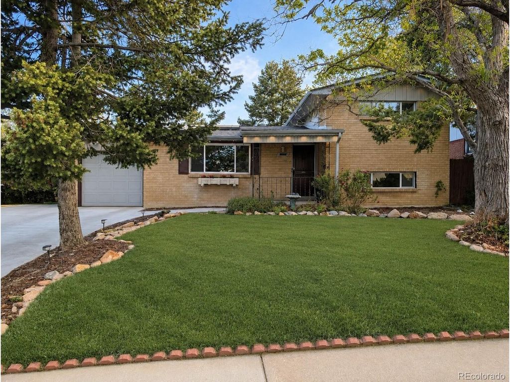 9581 Green Ct, Westminster, CO 80031