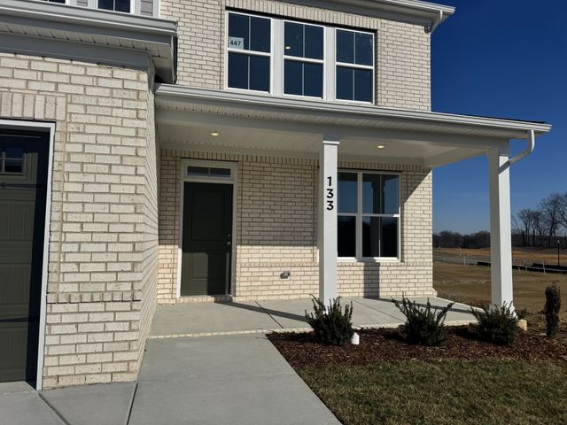 133 Dahlia Dr, La Vergne, TN 37086