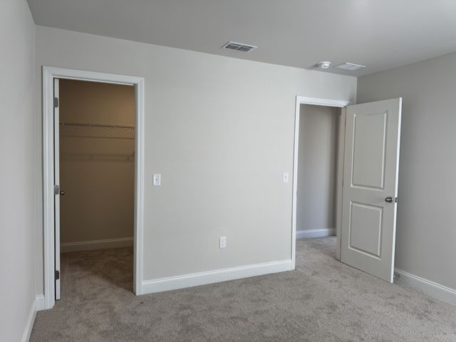 133 Dahlia Dr, La Vergne, TN 37086