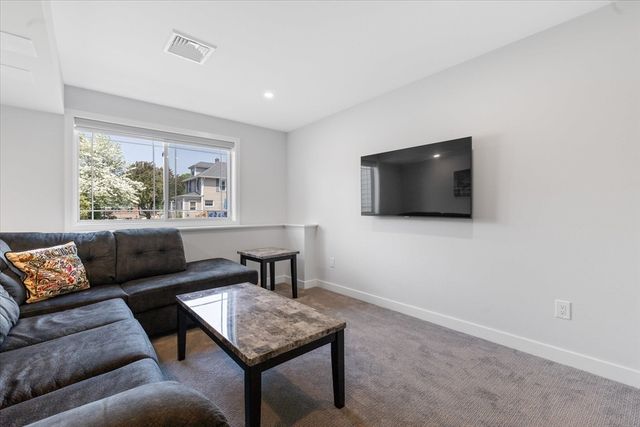 19 Willis Street, Auburn, MA 01501