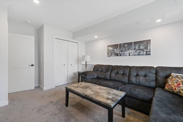 19 Willis Street, Auburn, MA 01501