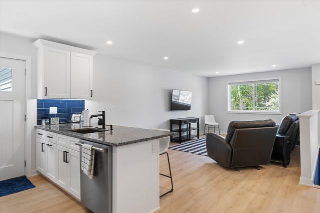 19 Willis Street, Auburn, MA 01501