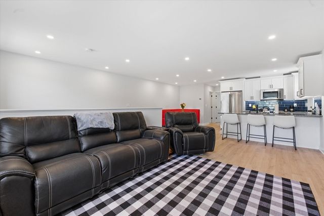 19 Willis Street, Auburn, MA 01501