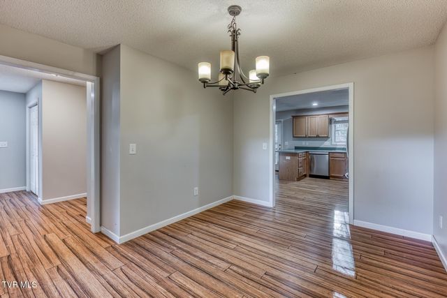 329 Chestnut Grove Church Road, Jonesborough, TN 37659