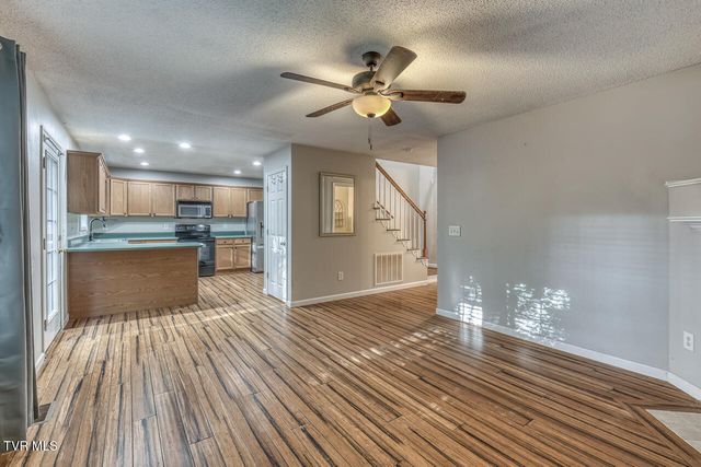 329 Chestnut Grove Church Road, Jonesborough, TN 37659