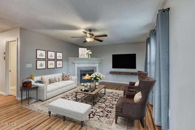 329 Chestnut Grove Church Road, Jonesborough, TN 37659