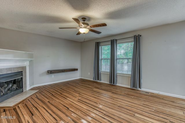 329 Chestnut Grove Church Road, Jonesborough, TN 37659