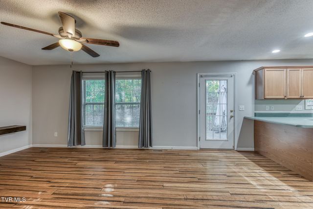 329 Chestnut Grove Church Road, Jonesborough, TN 37659