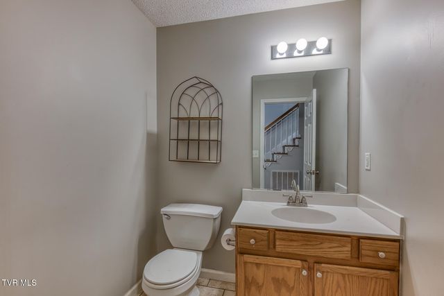 329 Chestnut Grove Church Road, Jonesborough, TN 37659