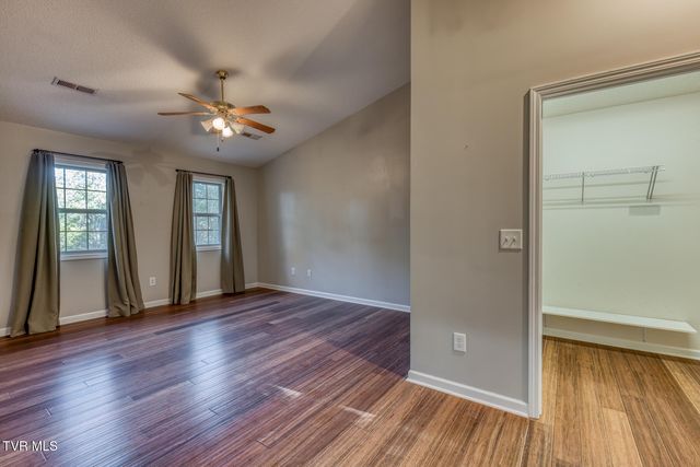 329 Chestnut Grove Church Road, Jonesborough, TN 37659