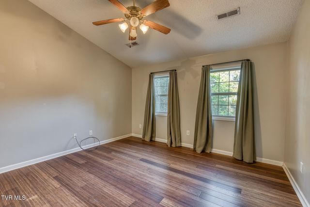 329 Chestnut Grove Church Road, Jonesborough, TN 37659