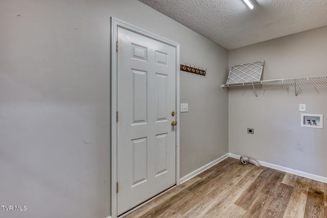 329 Chestnut Grove Church Road, Jonesborough, TN 37659