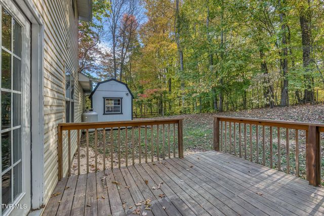 329 Chestnut Grove Church Road, Jonesborough, TN 37659