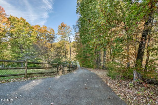 329 Chestnut Grove Church Road, Jonesborough, TN 37659