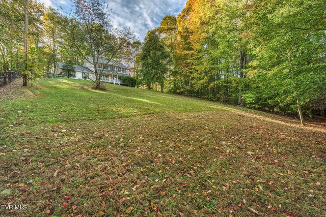 329 Chestnut Grove Church Road, Jonesborough, TN 37659