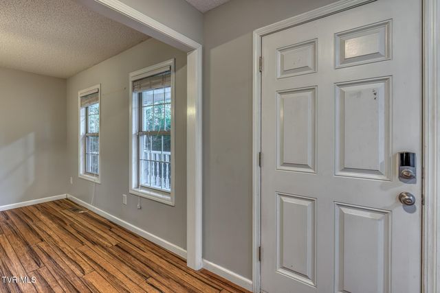 329 Chestnut Grove Church Road, Jonesborough, TN 37659