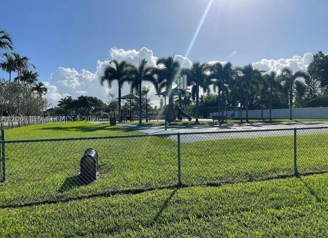 6507 Winfield Blvd 231-C, Margate, FL 33063