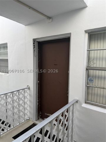 6507 Winfield Blvd 231-C, Margate, FL 33063