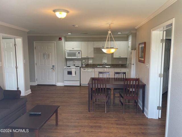 520 Little River Farm Boulevard C106, Carthage, NC 28327