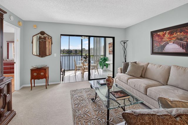 6269 Pointe Regal Circle 307, Delray Beach, FL 33484