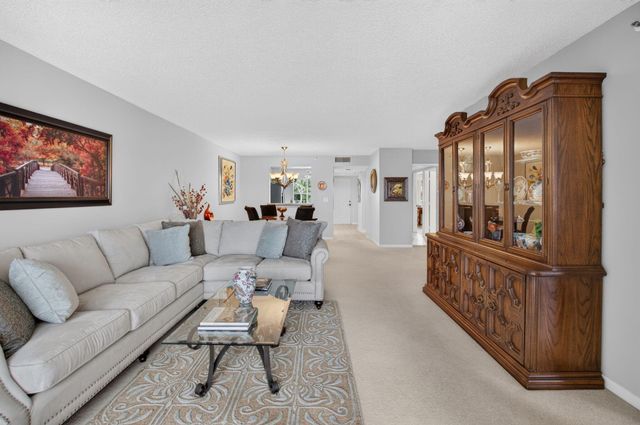 6269 Pointe Regal Circle 307, Delray Beach, FL 33484