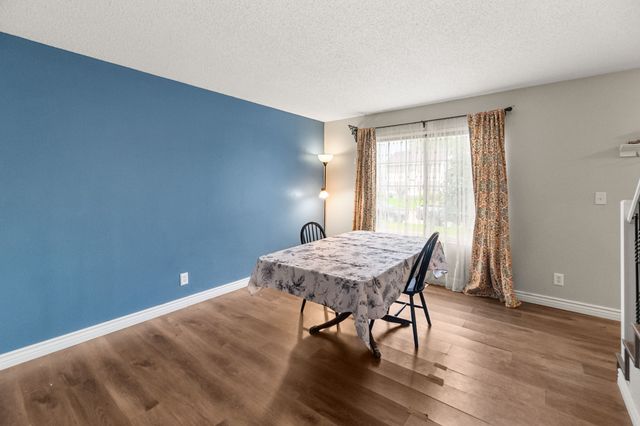 1361 S 50th Place, West Des Moines, IA 50265