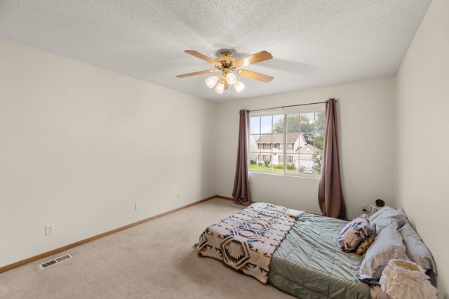 1361 S 50th Place, West Des Moines, IA 50265
