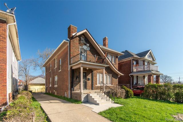 46 W Arizona Street, Highland Park, MI 48203