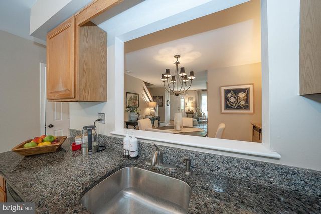 77 ABRAMS LN, Chesterbrook, PA 19087