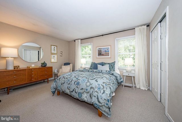 77 ABRAMS LN, Chesterbrook, PA 19087