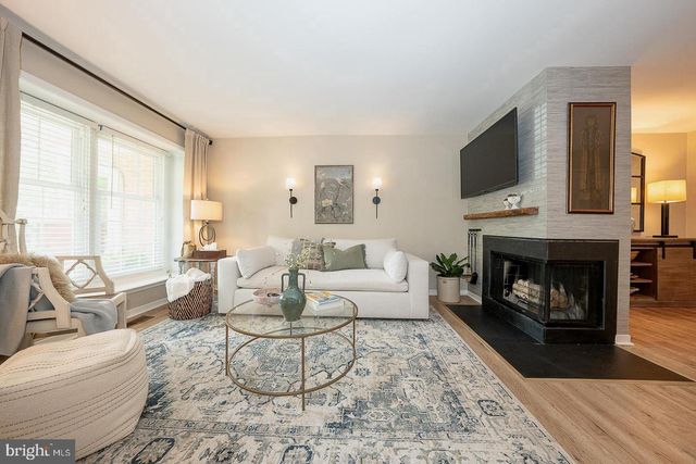 77 ABRAMS LN, Chesterbrook, PA 19087