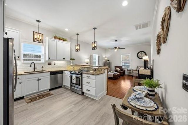 13 1st Street, Cramerton, NC 28032
