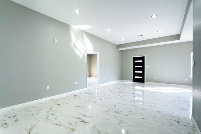 408 County Rd 3414, Cleveland, TX 77327