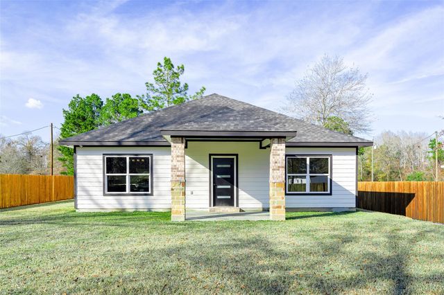 408 County Rd 3414, Cleveland, TX 77327