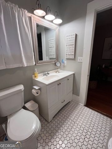 28 N Broad Street, Porterdale, GA 30014