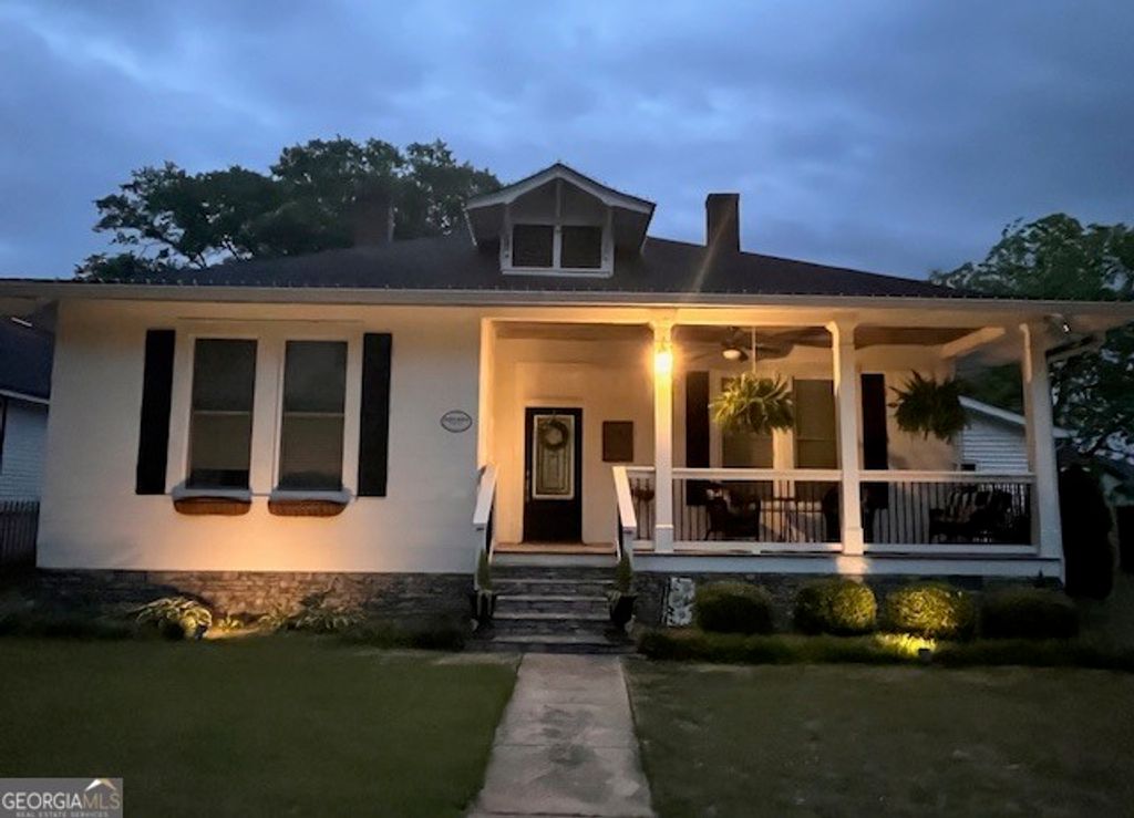 28 N Broad Street, Porterdale, GA 30014