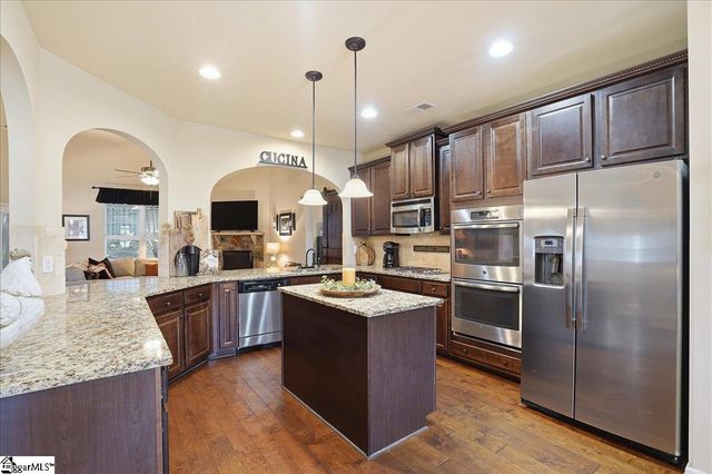 221 Montalcino Way, Simpsonville, SC 29681