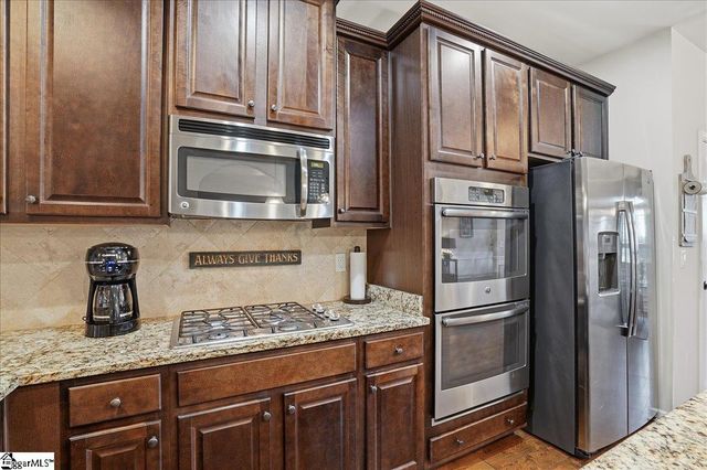 221 Montalcino Way, Simpsonville, SC 29681