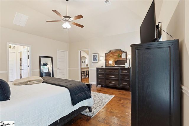 221 Montalcino Way, Simpsonville, SC 29681
