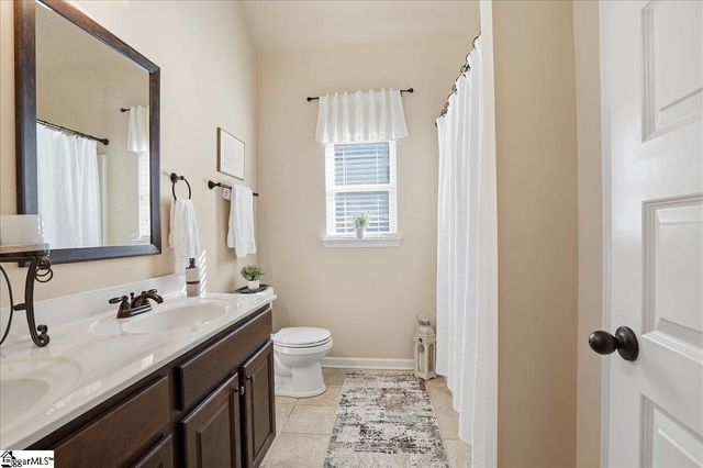 221 Montalcino Way, Simpsonville, SC 29681