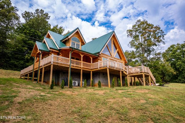 1607 Chota Rd, Maryville, TN 37803