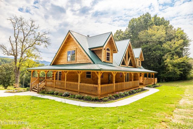 1607 Chota Rd, Maryville, TN 37803