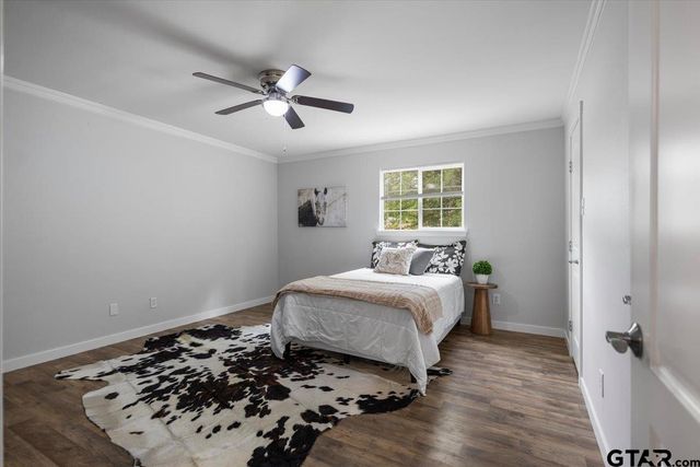 212 Treetop Ln, Hideaway, TX 75771