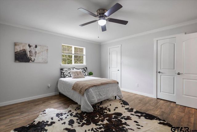 212 Treetop Ln, Hideaway, TX 75771