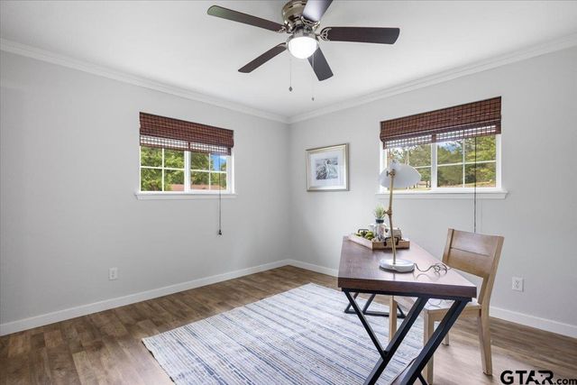 212 Treetop Ln, Hideaway, TX 75771