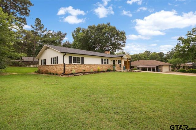 212 Treetop Ln, Hideaway, TX 75771