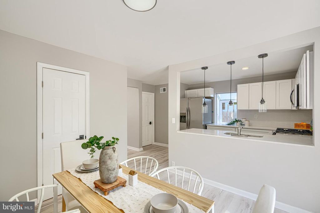 Image 18 of property listing at 5423 REMMELL AVE, Baltimore, MD 21206