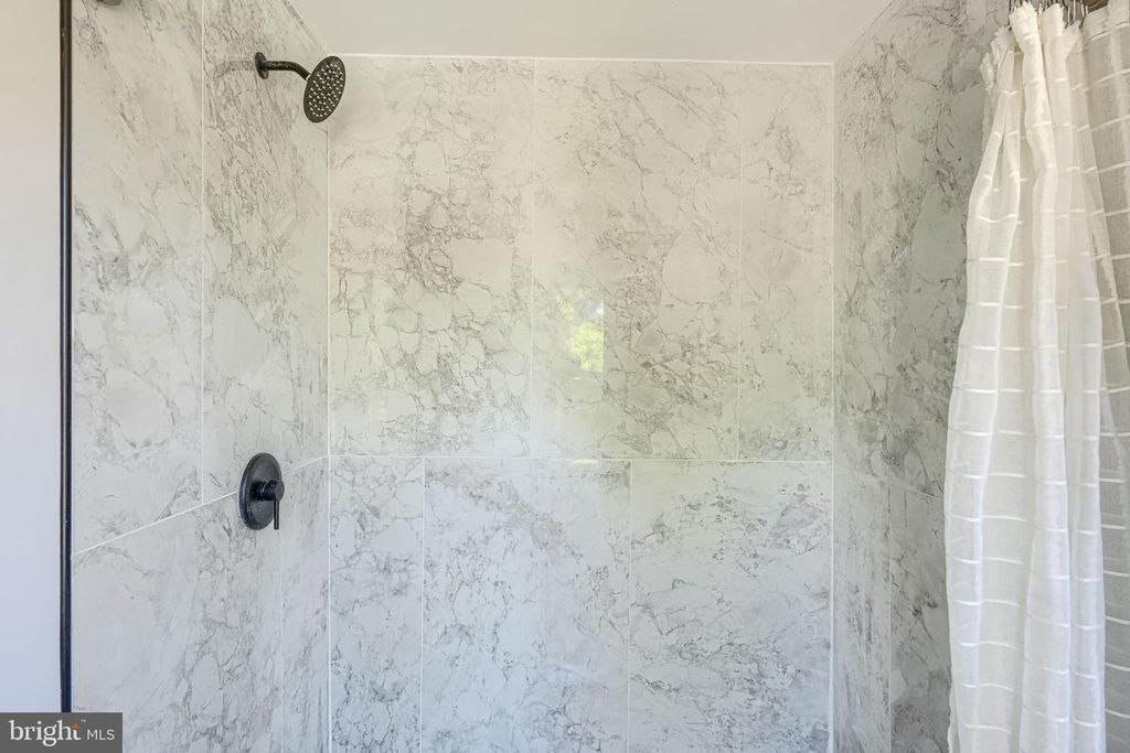 Image 29 of property listing at 5423 REMMELL AVE, Baltimore, MD 21206